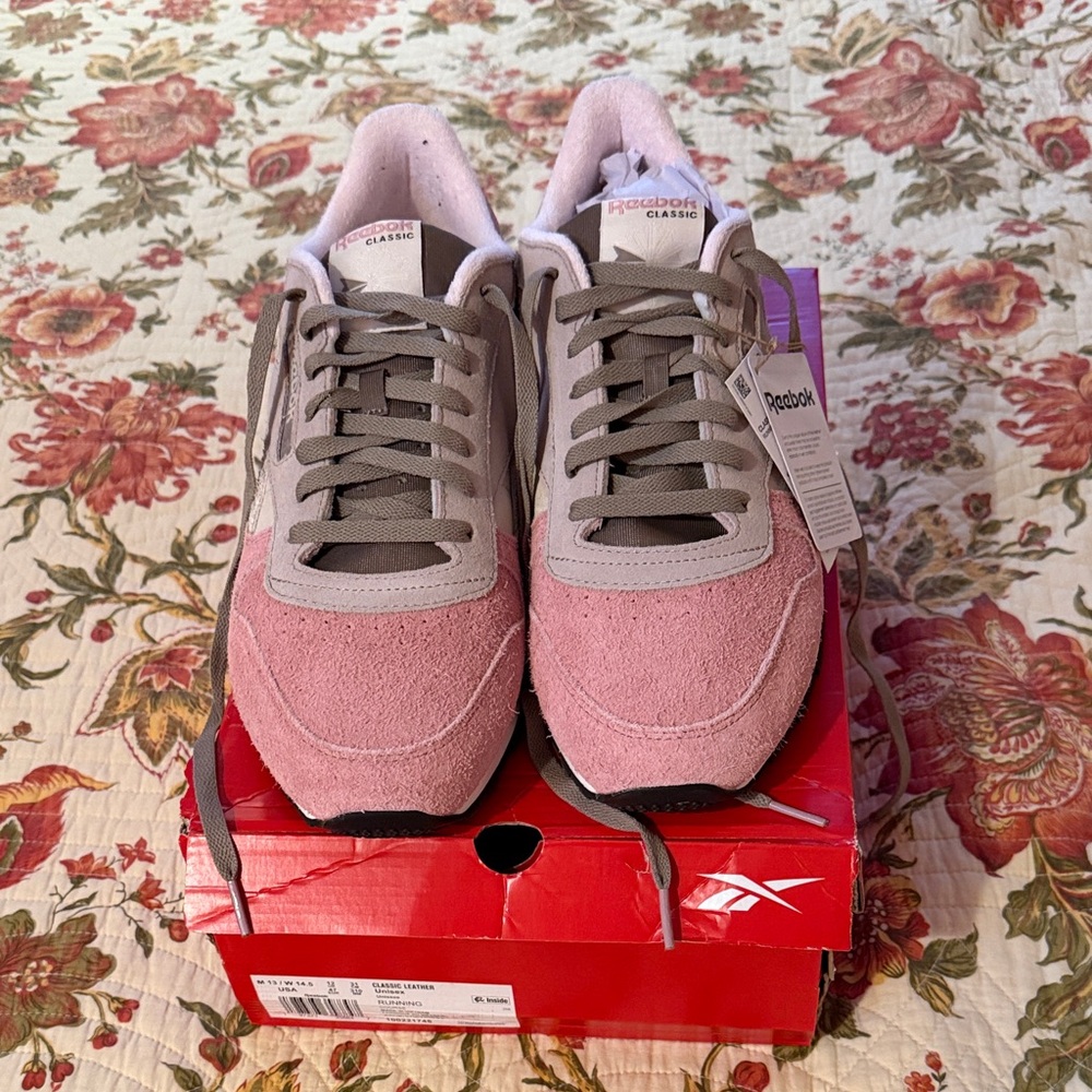 Reebok Classic leather Women's Pink and Gray Suede running shoes size 14 1/2